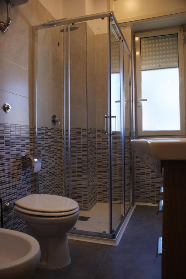 Couette-café Isole - Rione Alto 2*