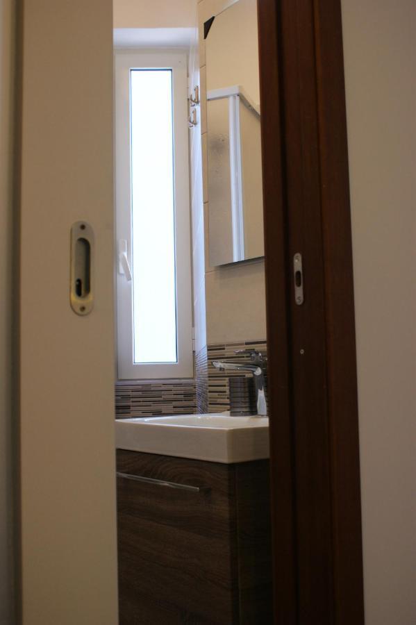 Bed & Breakfast Isole - Rione Alto Napels
